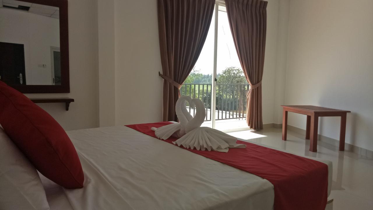 Grand Riverine Kotugoda Ngoại thất bức ảnh