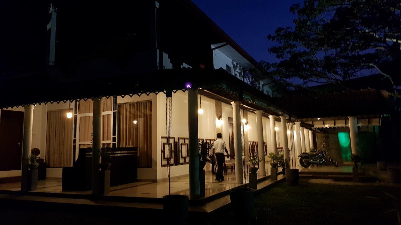 Grand Riverine Kotugoda Ngoại thất bức ảnh